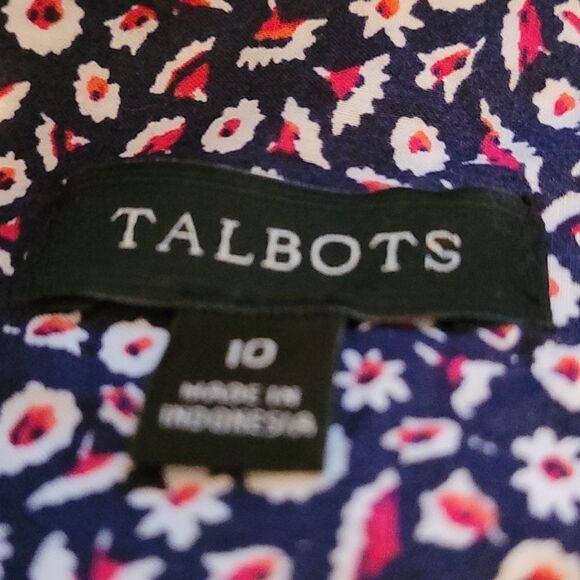 Talbots red, white and blue floral button up shirt - Picture 5 of 7